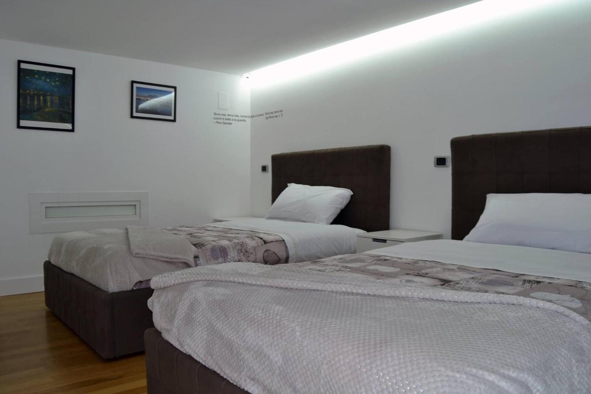 Napoli Centro, Dm Luxury Apartments エクステリア 写真